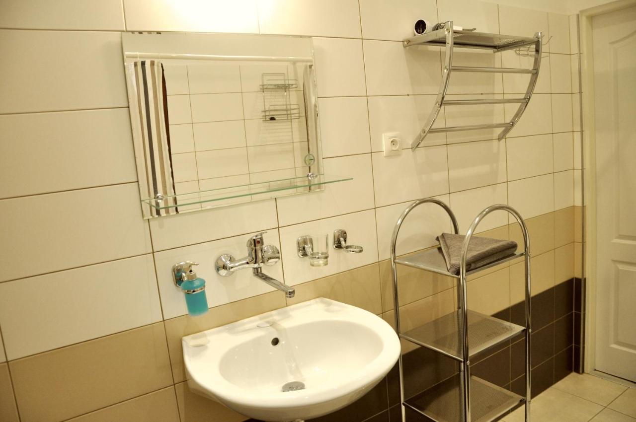 Apartment No. 40 Stara Louka 20 كارلوفي فاري المظهر الخارجي الصورة